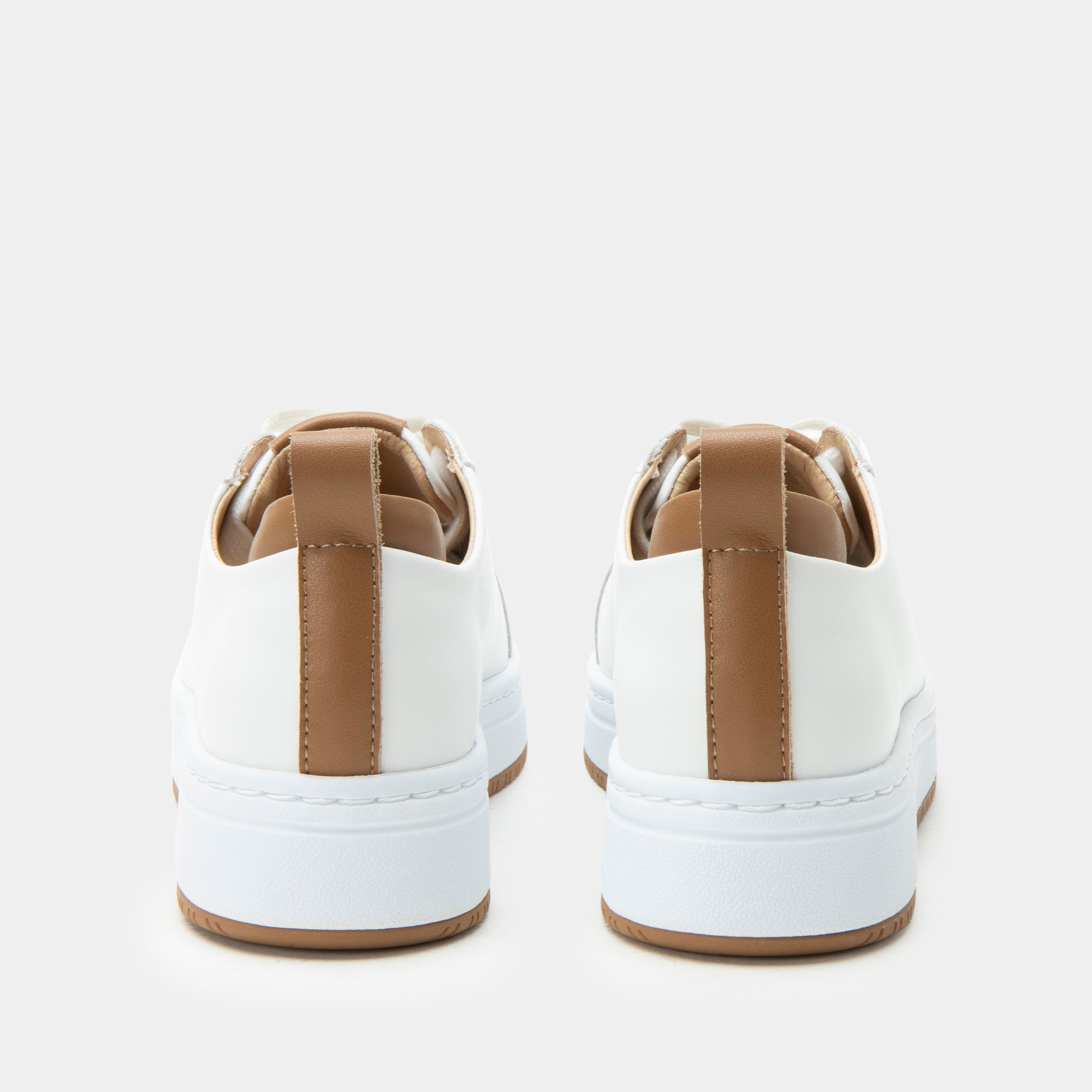 Adysen White Shoe - Image 4