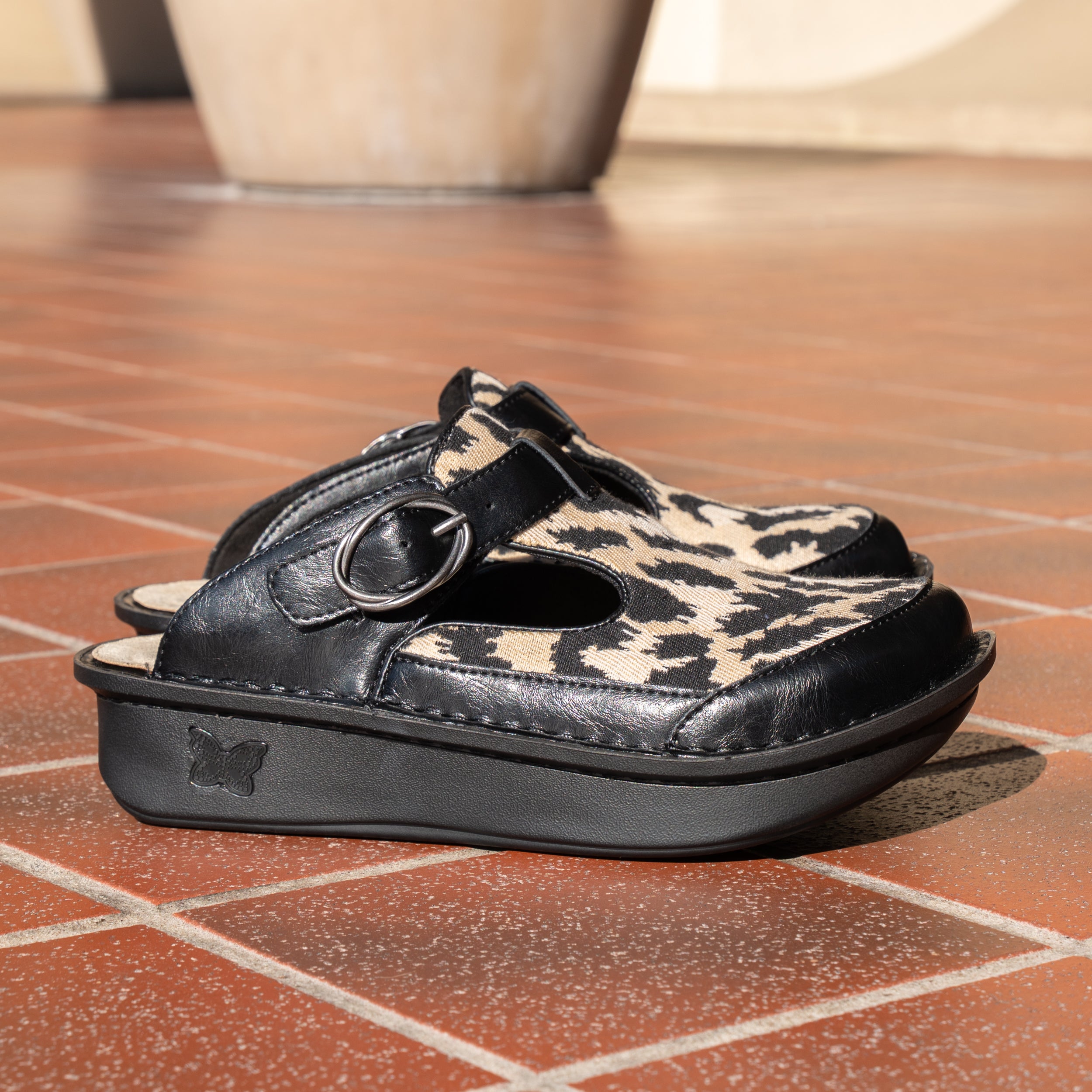 Classic Natural Instinct Shoe - Image 2