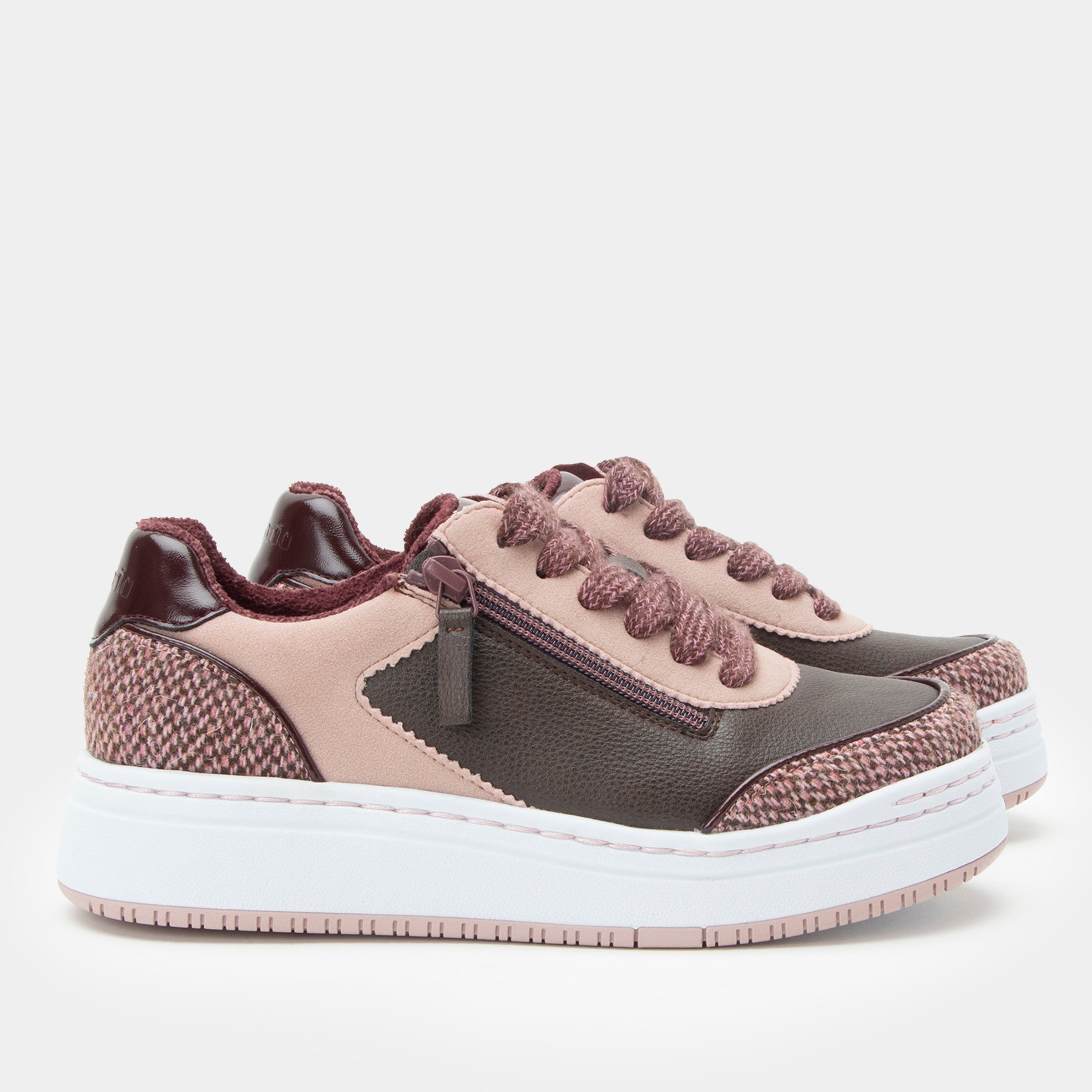 Averie Velvet Blush Shoe - Image 3