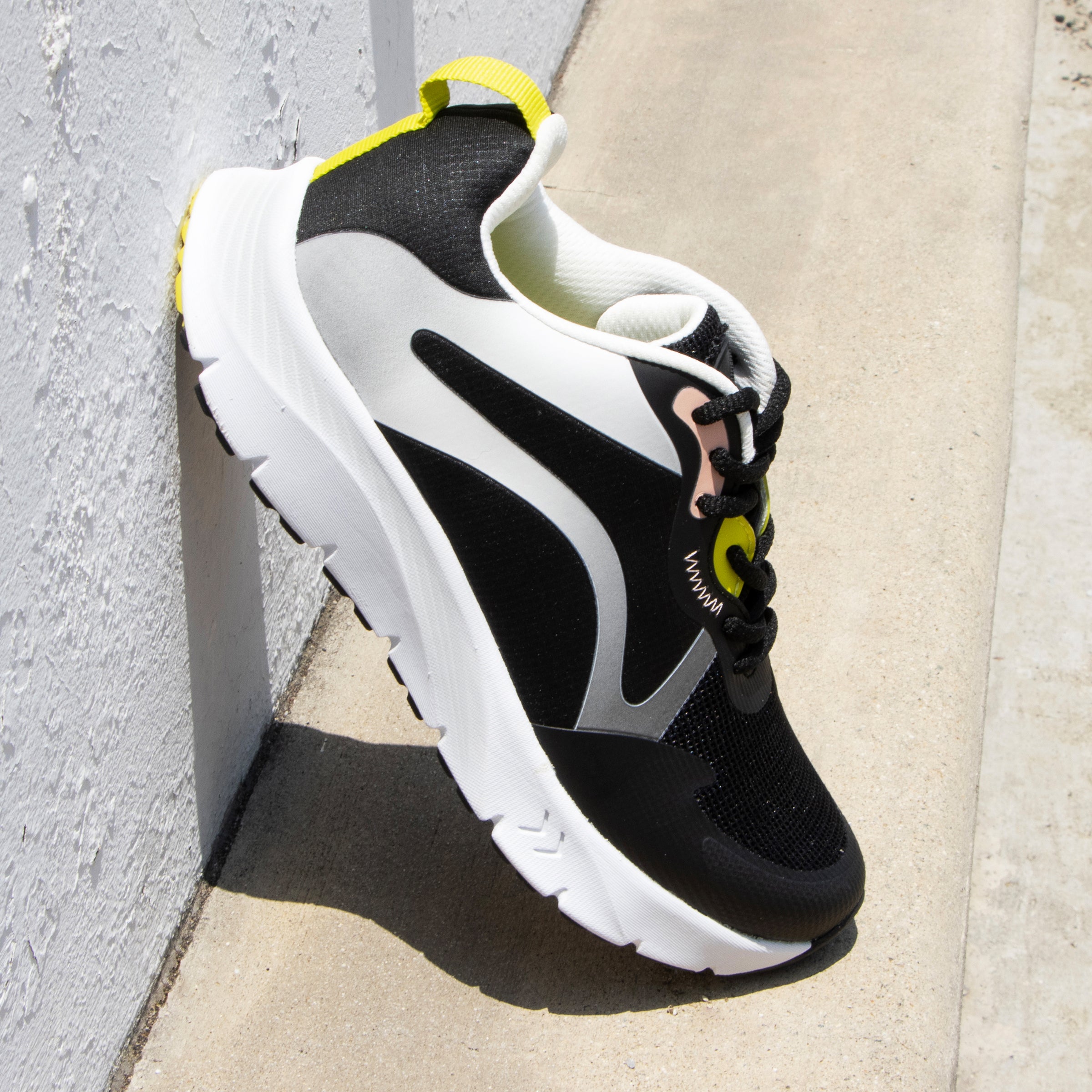 Exhault Cyber Carbon Shoe - Image 2