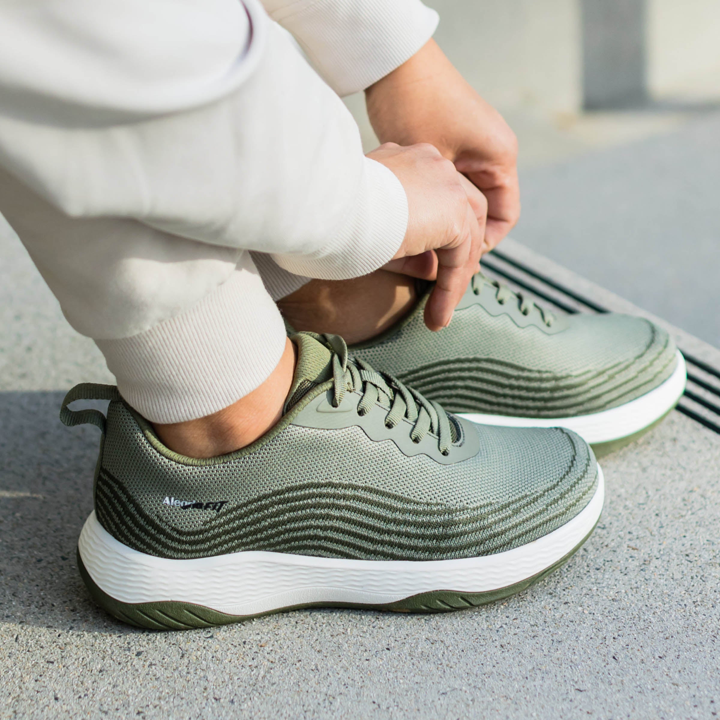 In8 Olive Shoe - Image 2