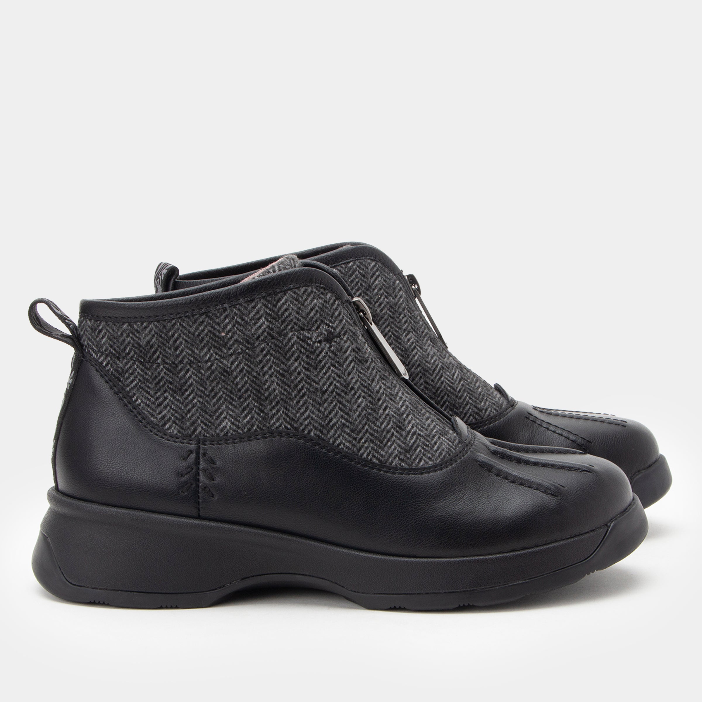 Junypur Black Boot - Image 3