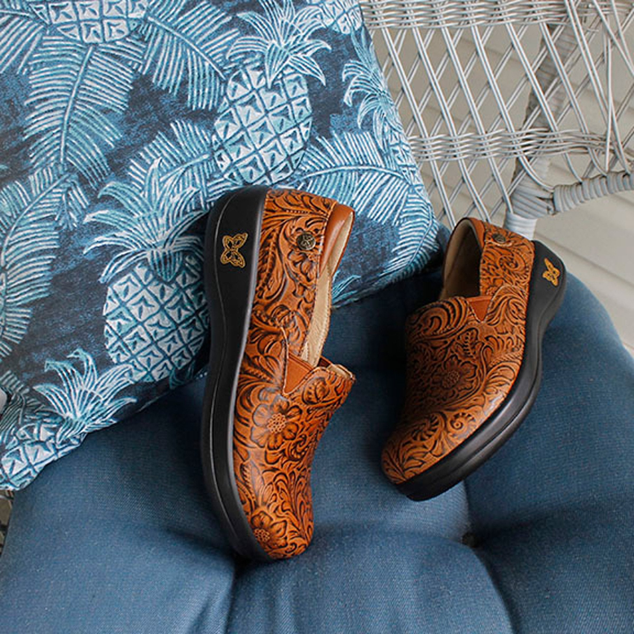 Keli Embossible Tawny Shoe - Image 2