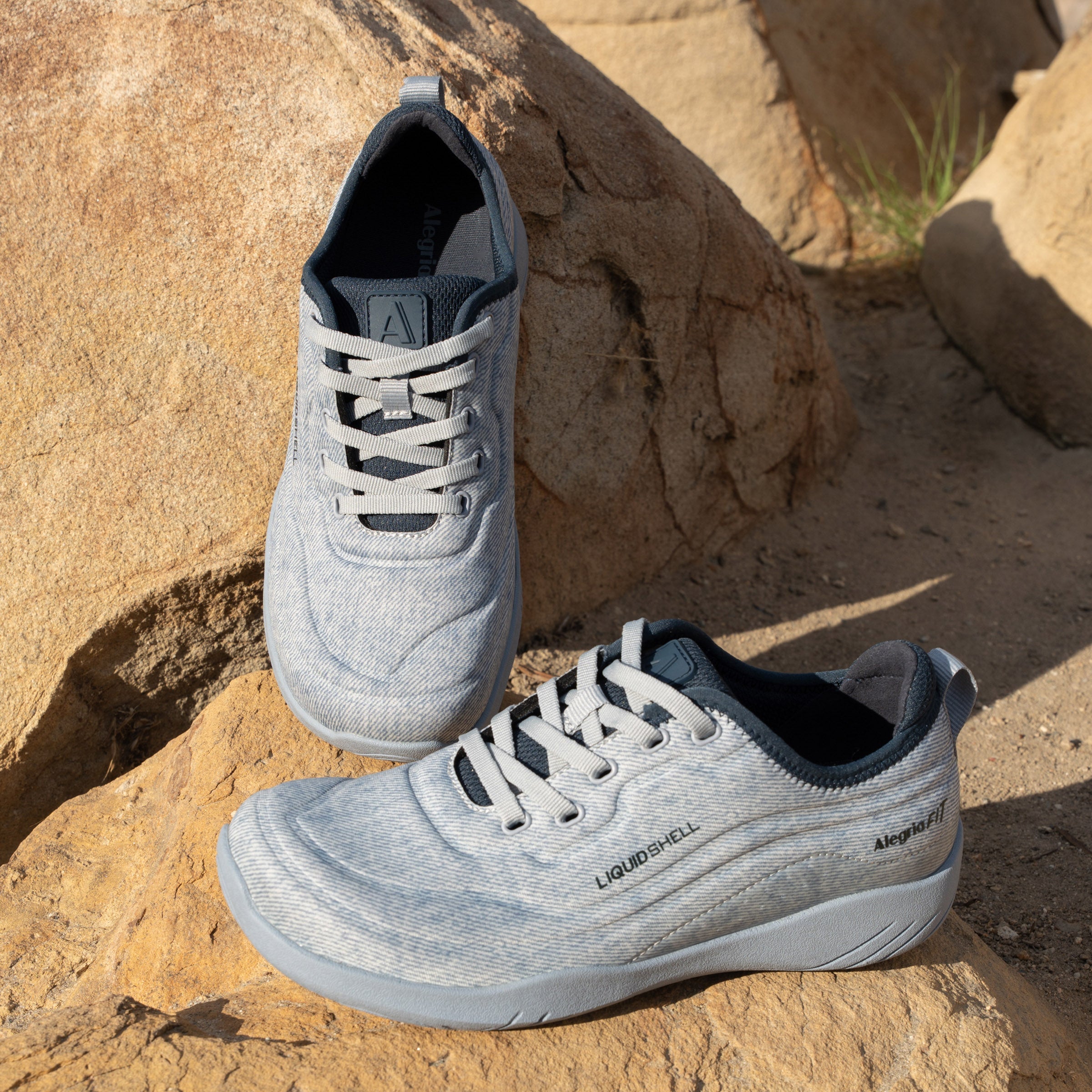 Liber8 Denim Blue Shoe - Image 2