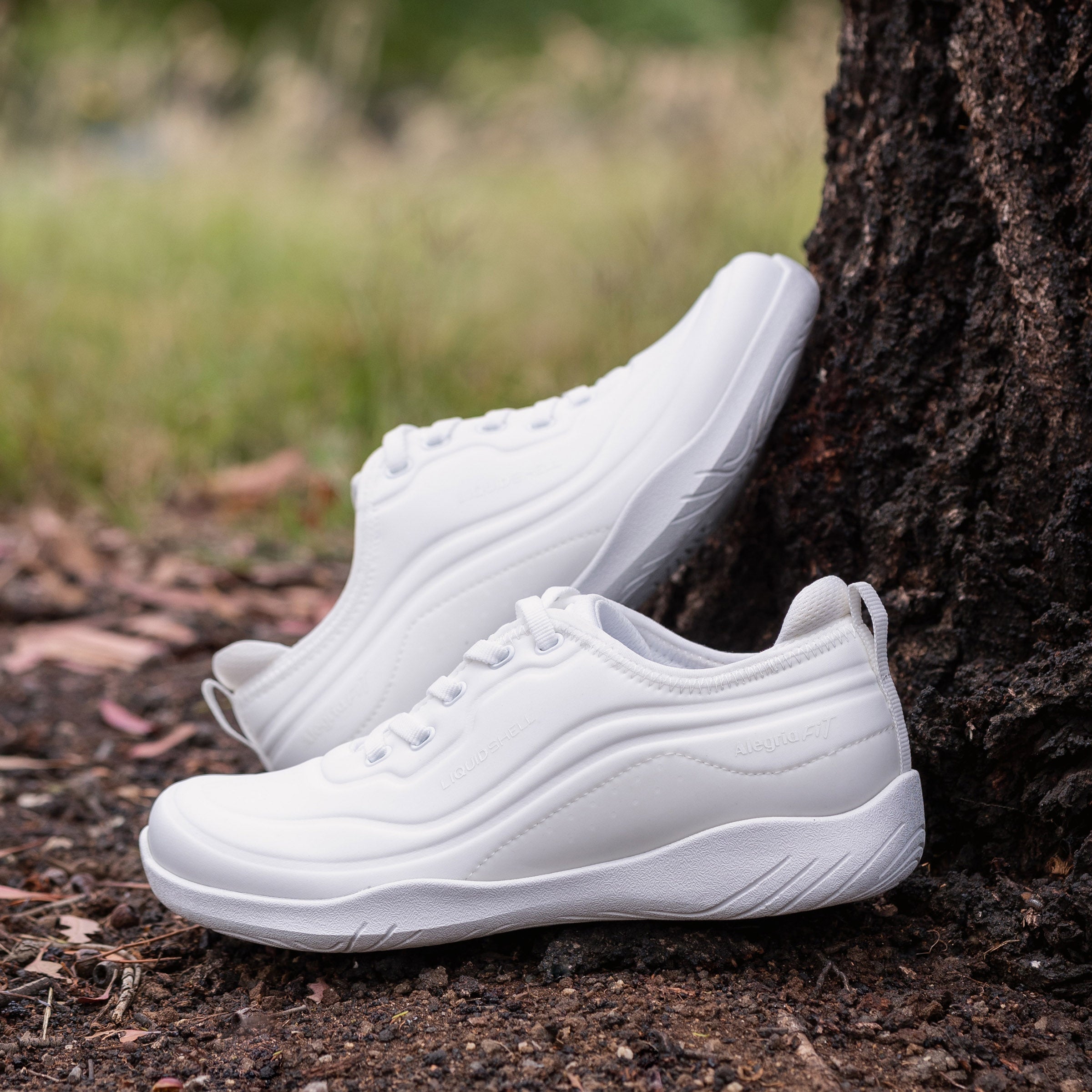 Liber8 White Shoe - Image 2