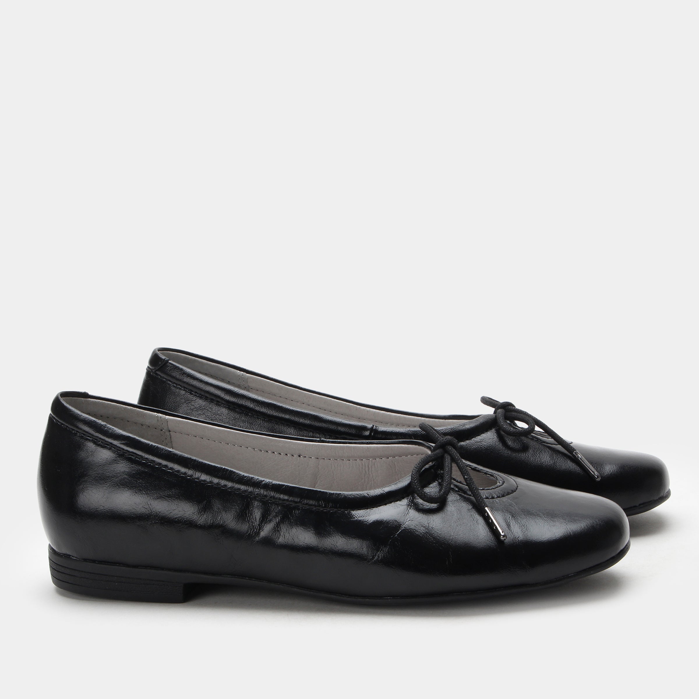 Leilah Black Gloss Shoe - Image 3
