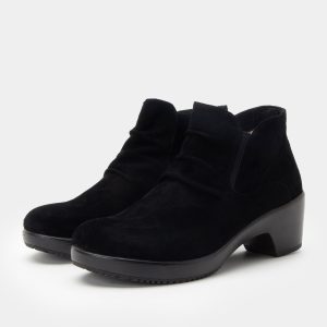Melina Black Boot