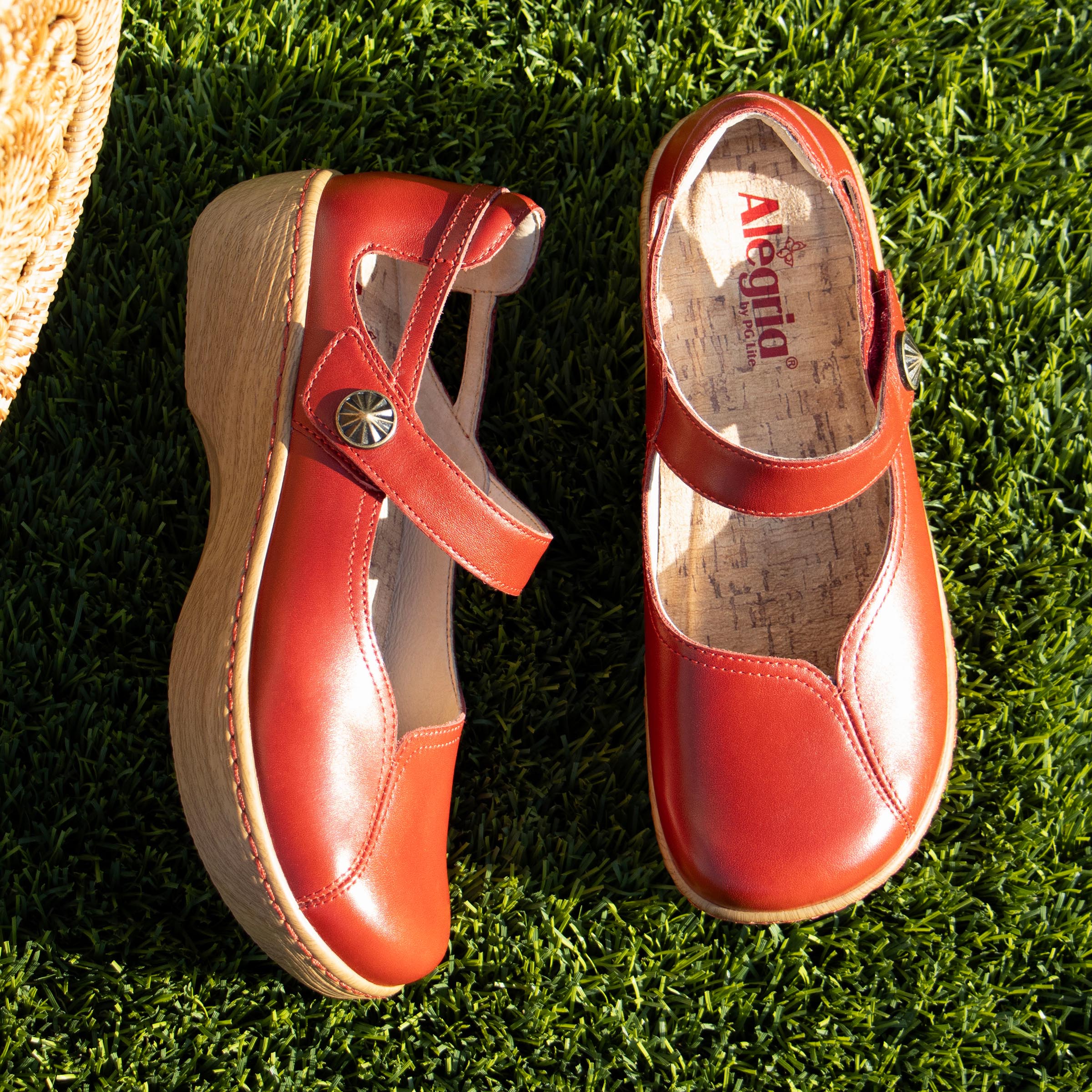 Onika Big Red Shoe - Image 2