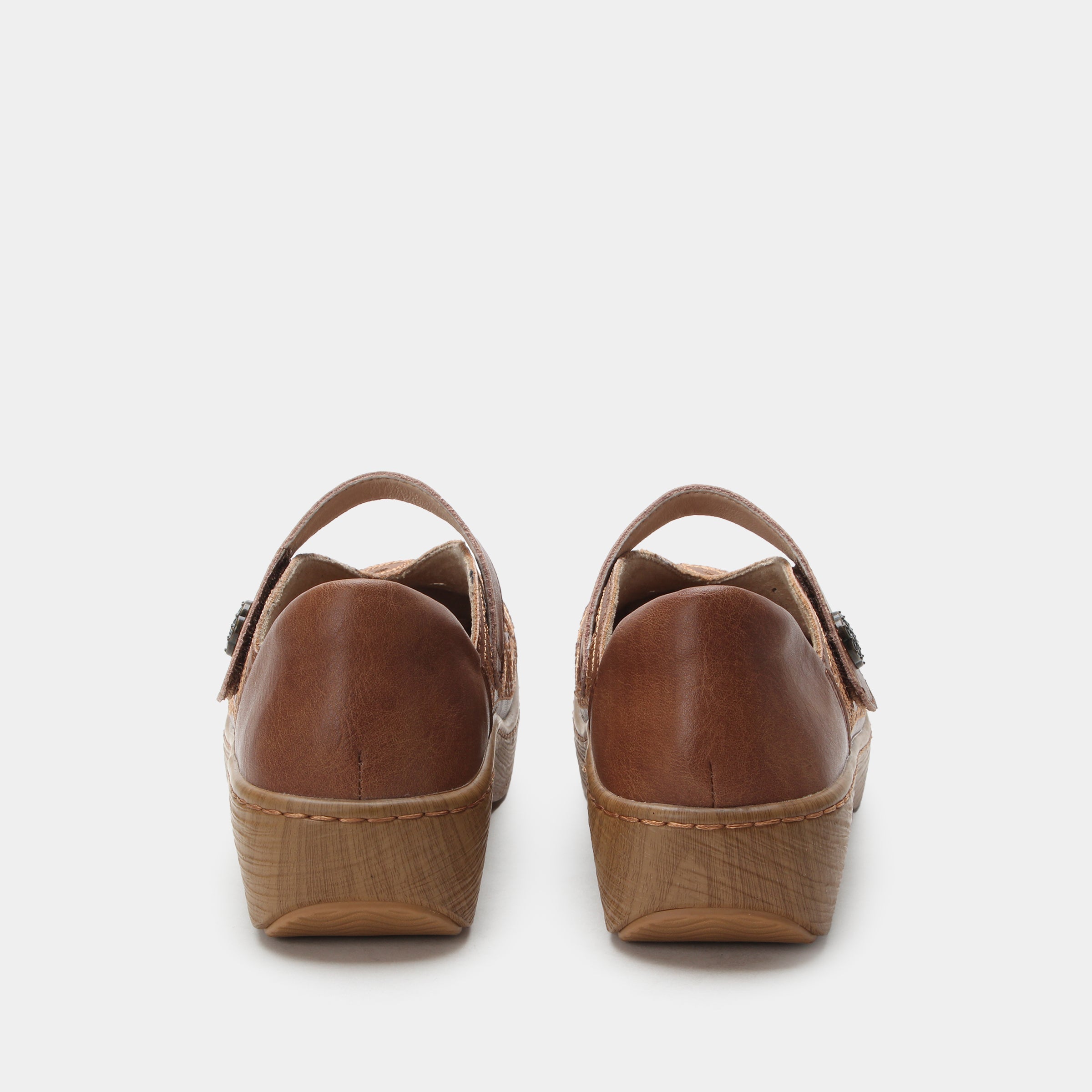 Opheliah Worn Cognac Breeze Shoe - Image 4