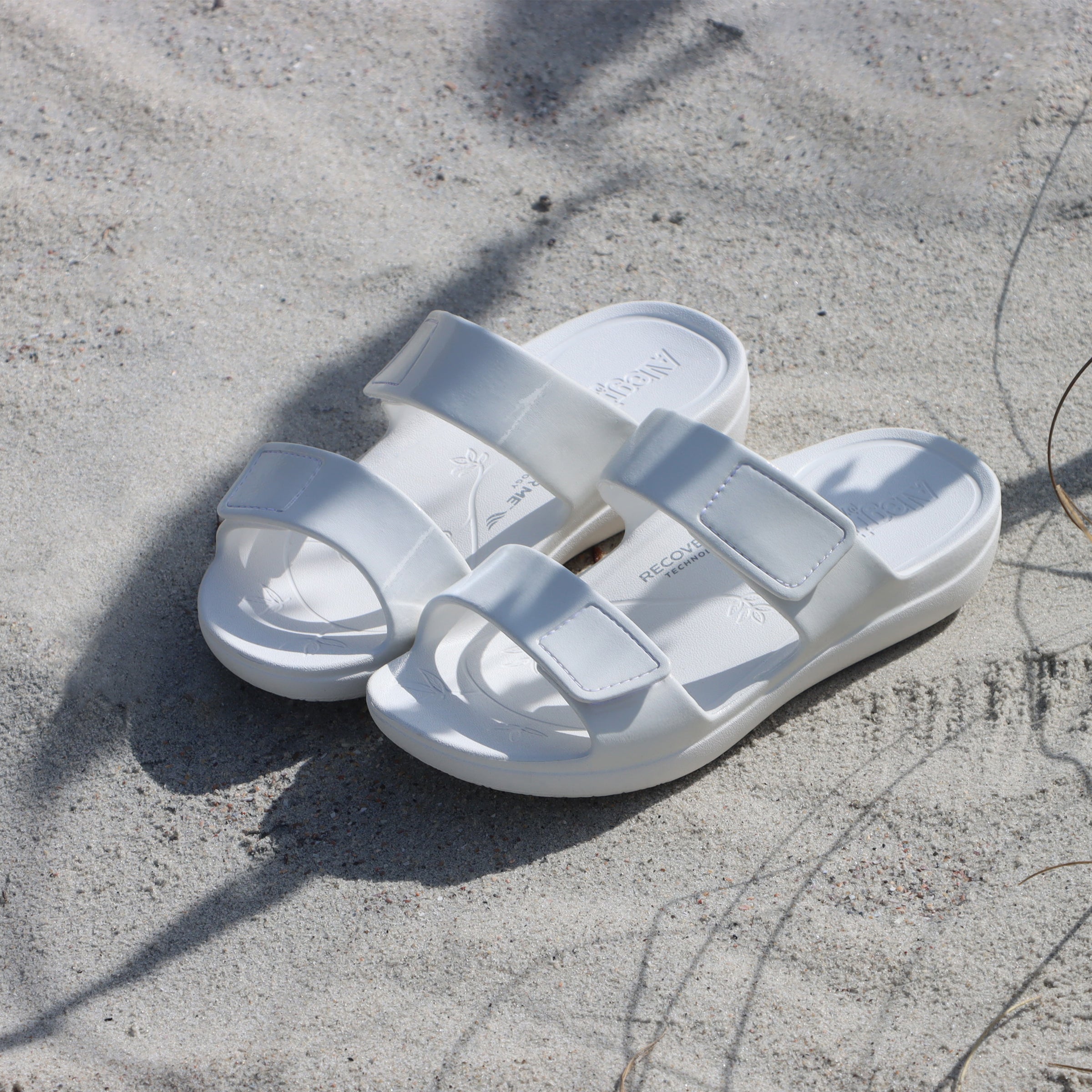 Orbyt White Gloss Sandal - Image 2