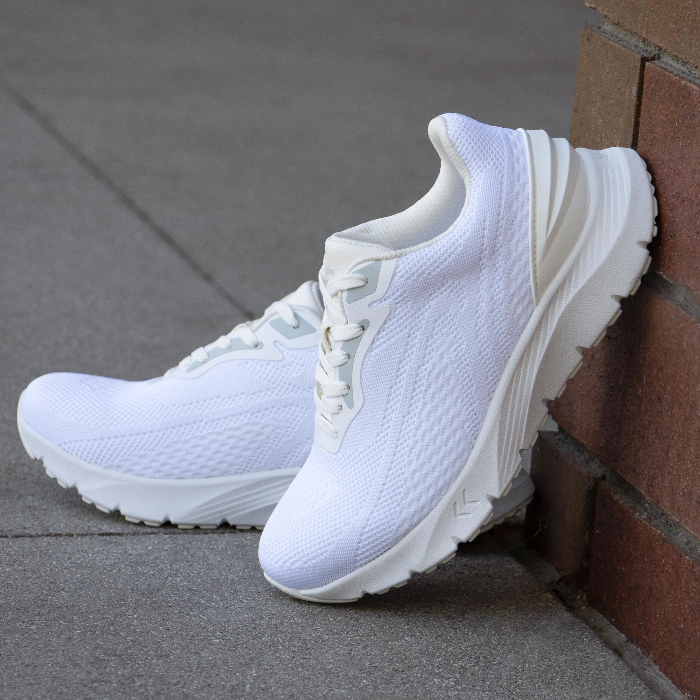 Rize White Shoe - Image 2