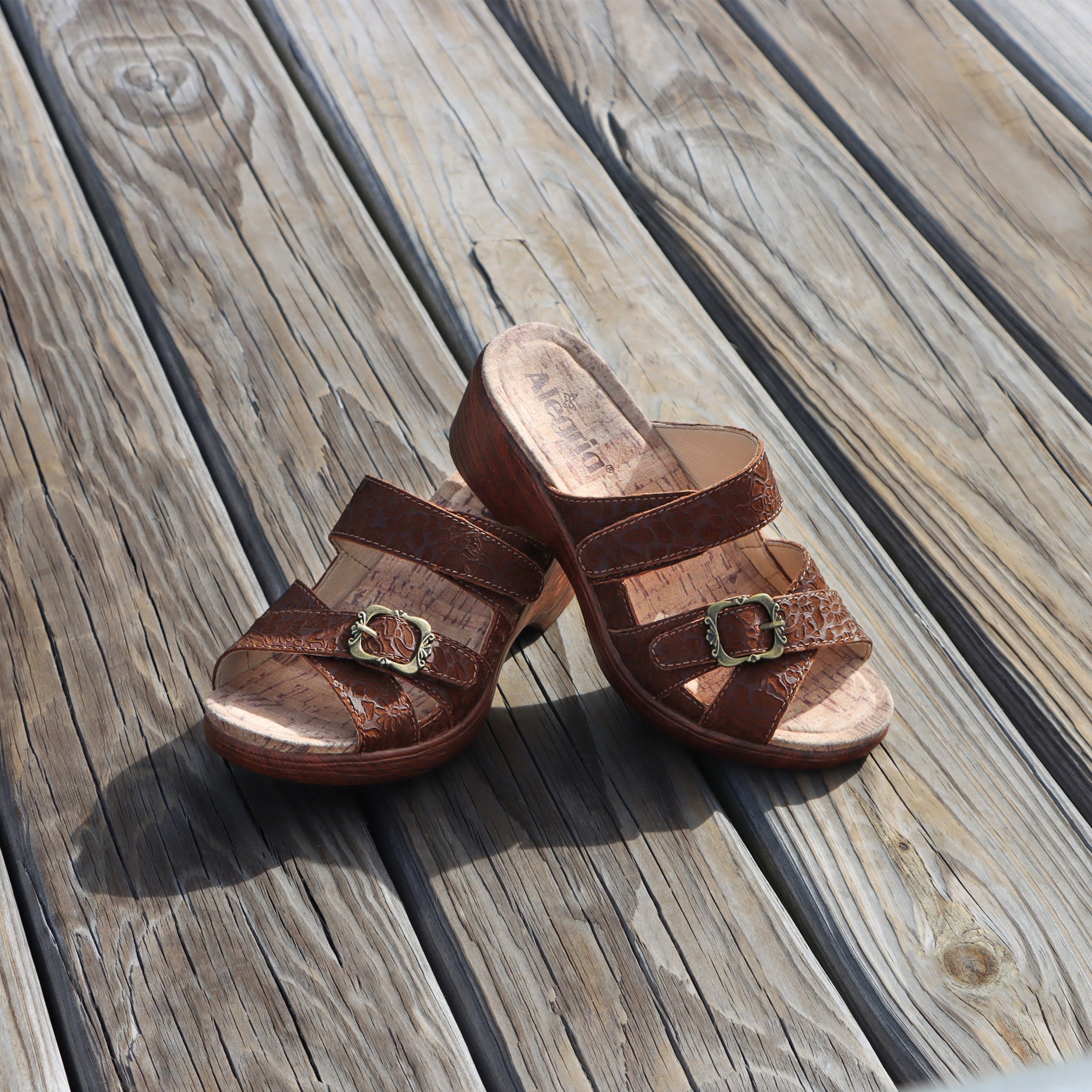 Sierra Delicut Tawny Sandal - Image 2